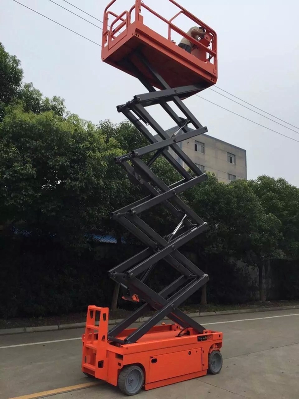 如何減輕小型升降平臺(tái)的晃動(dòng)？